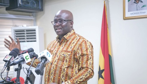 Gov’t to Launch ‘Nkoko Nkitinkiti’ Poultry Programme in October